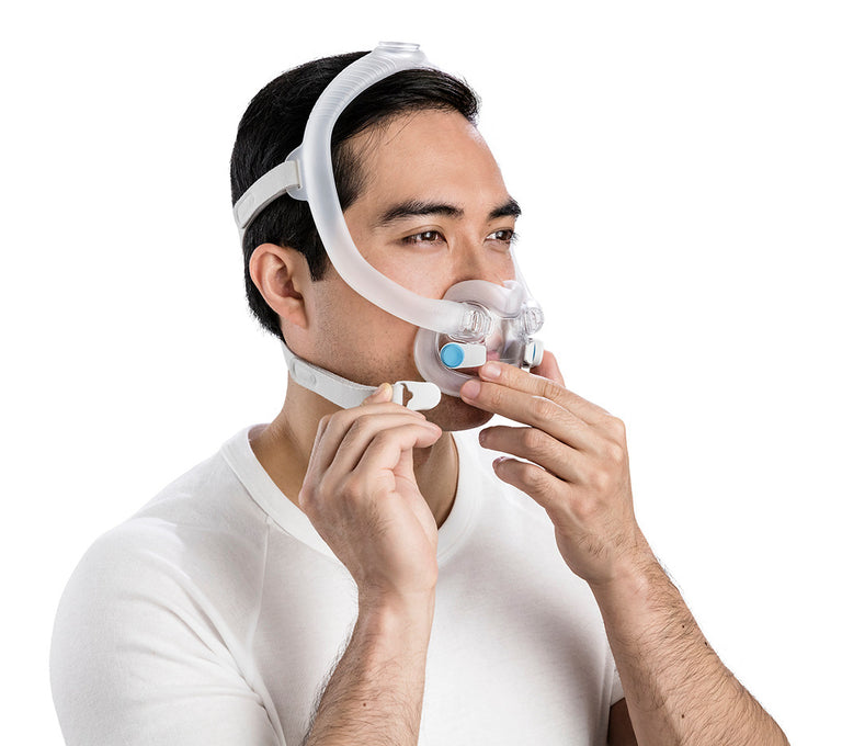 ResMed_AirFit_ F30i_Full_Face_Mask_male_fitting